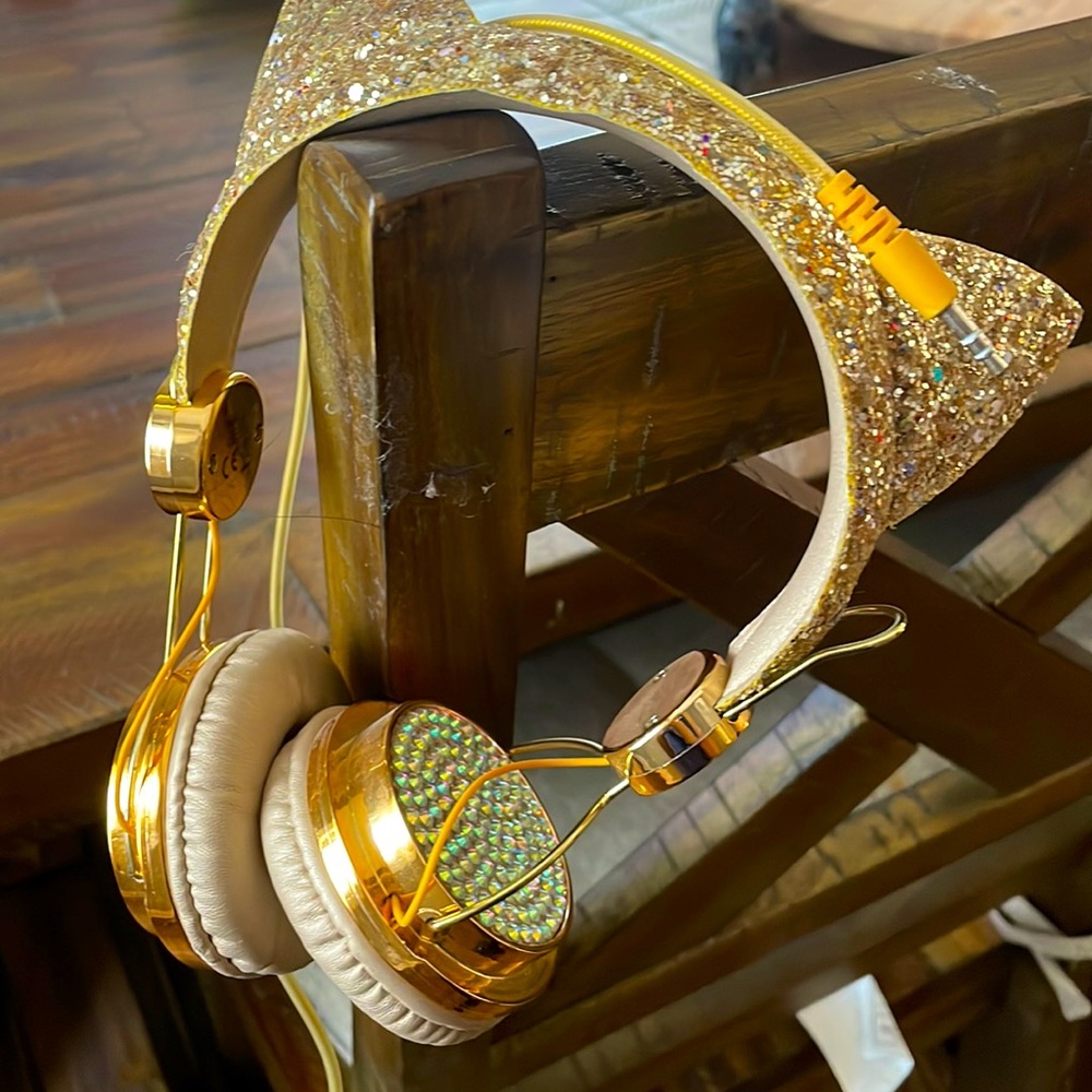 Gold kitty headphones
